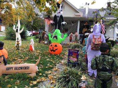 Many houses on Lebanon Avenue were decorated lavishly for Halloween. Our next-door neighbors turned their house into the house from the movie Up.